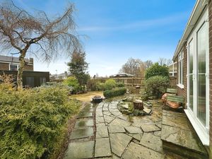 Photo 13- click for photo gallery